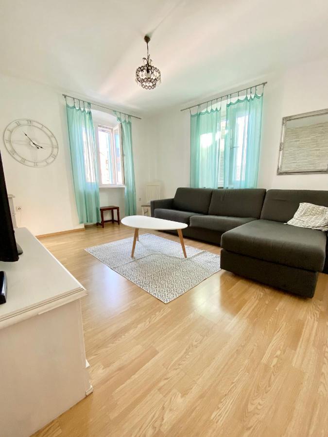 Apartment Evelina Пула Екстер'єр фото